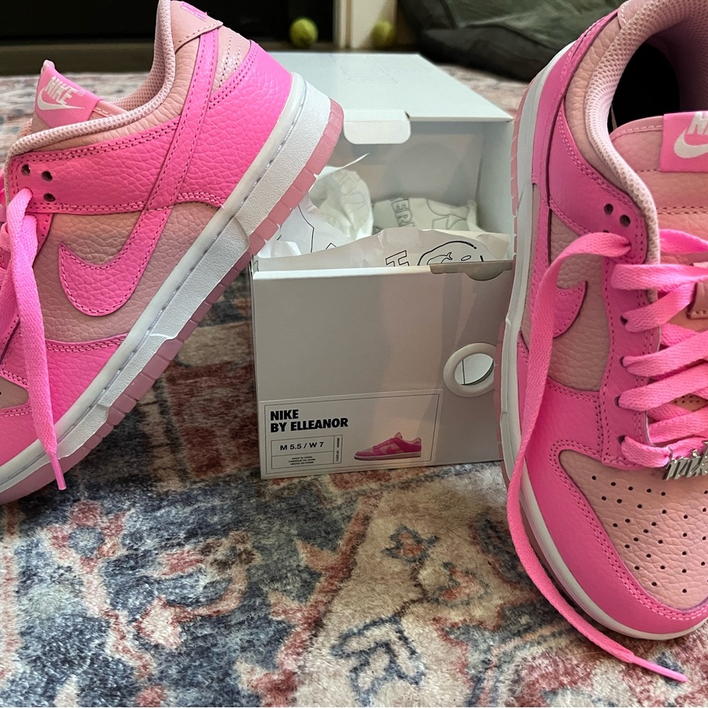 Nike Pink Low Dunks - Picture 3 of 8